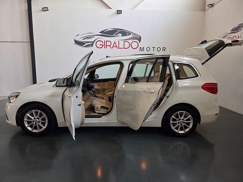 Usado BMW 218 150 CV (110 kW) 2018 Blanco Familiar