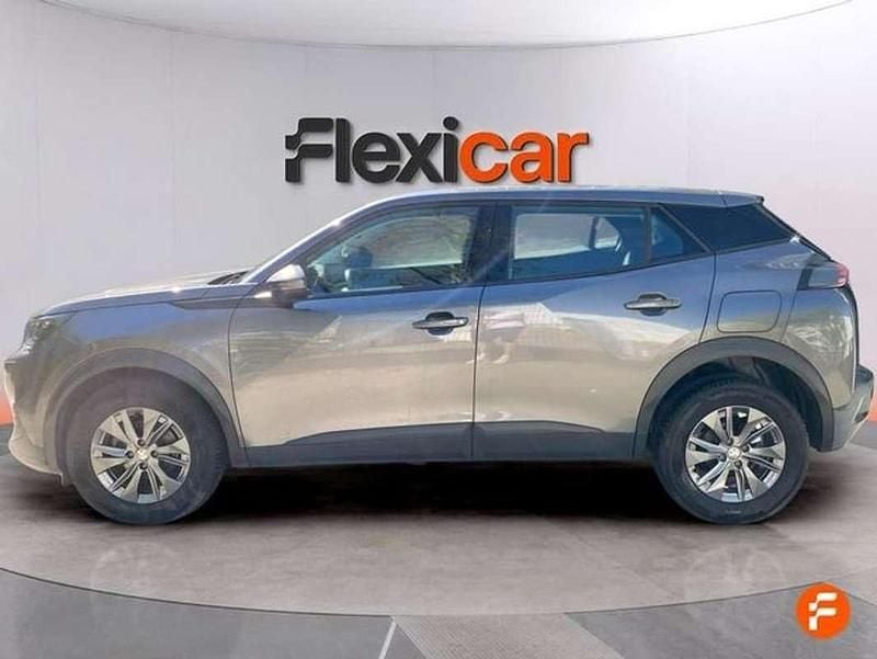 Usado Peugeot 2008 Active 101 CV (74 kW) 2021 Gris SUV