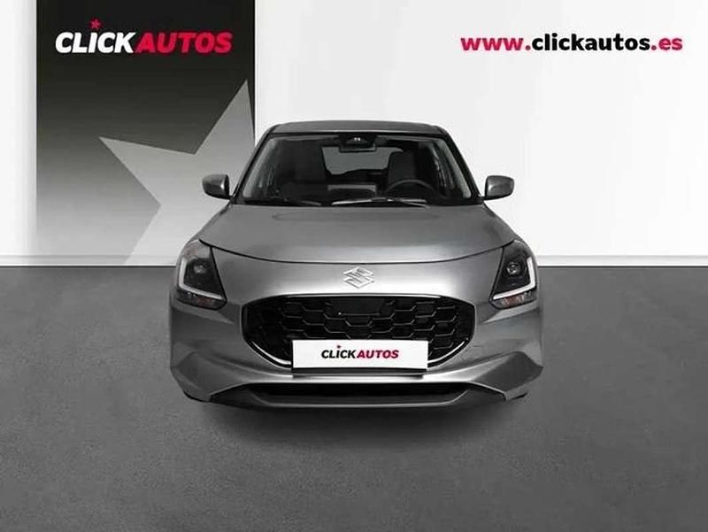 Usado Suzuki Swift 83 CV (61 kW) 2025 Plateado Utilitario
