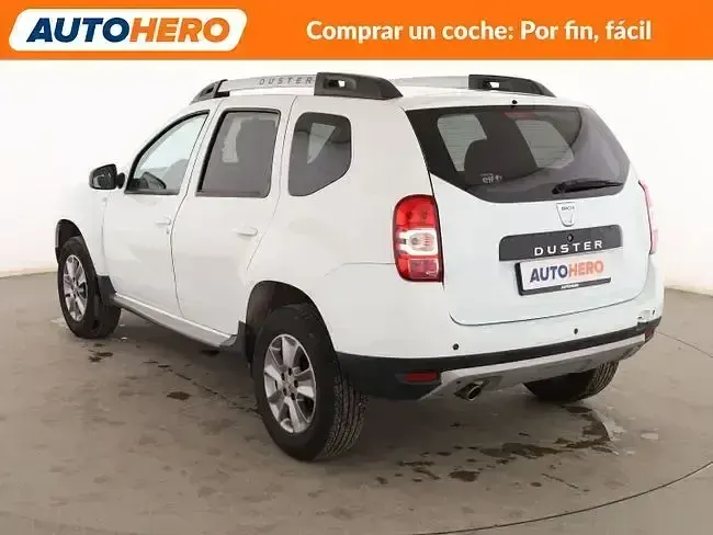 Usado Dacia Duster Lauréate 125 CV (91 kW) 2017 Blanco SUV