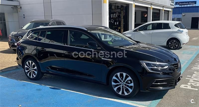 Usado Renault Mégane GrandTour Techno 140 CV (102 kW) 2022 Negro Familiar