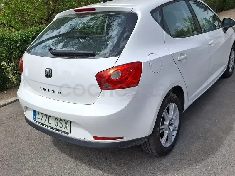 Usado Seat Ibiza Style 85 CV (62 kW) 2010 Blanco Berlina