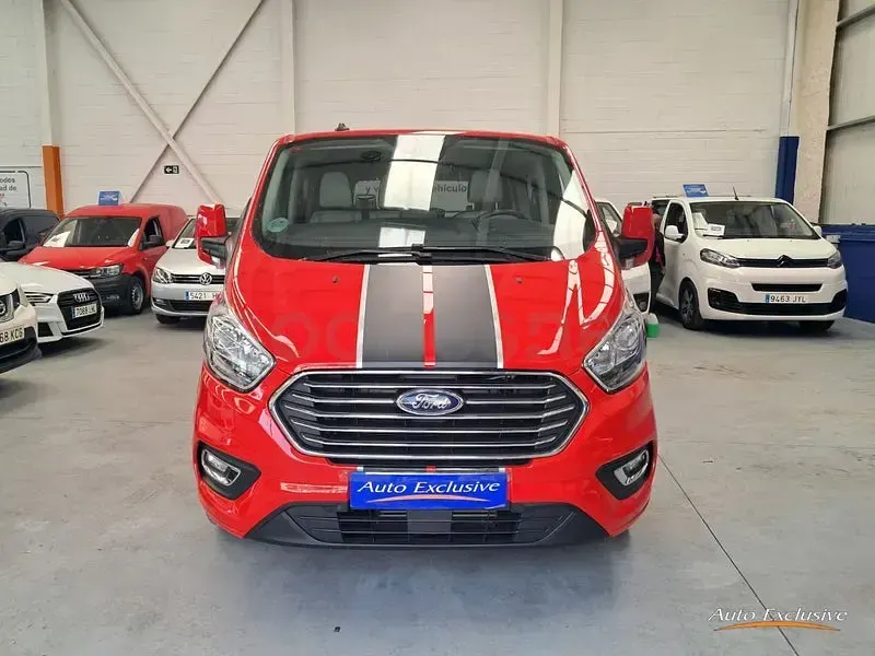 Usado Ford Tourneo Custom Sport 185 CV (136 kW) 2021 Rojo Van