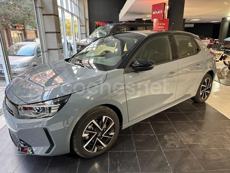 Gris / plata Usado 2025 Opel Corsa Berlina | 15.900 € (Precio justo) - Imagen 1/4
