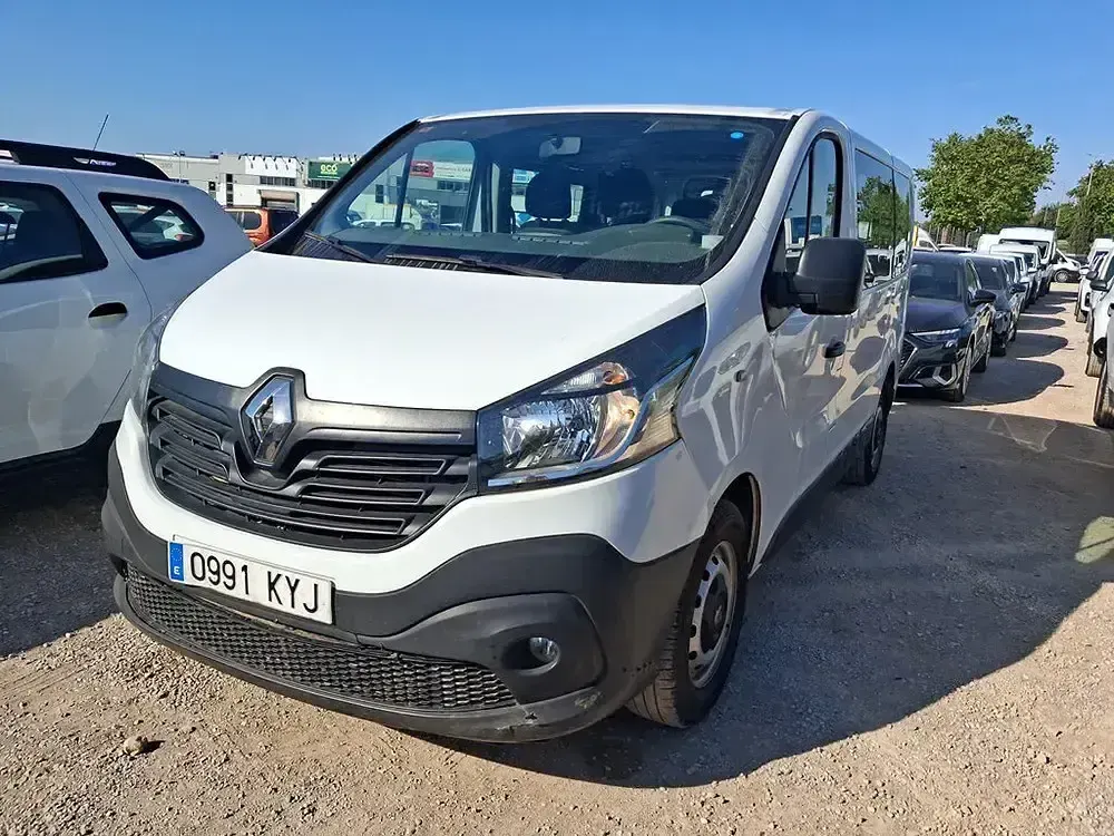 Begagnad Renault Trafic 120 HK (88 kW) 2019 Vit Minibuss