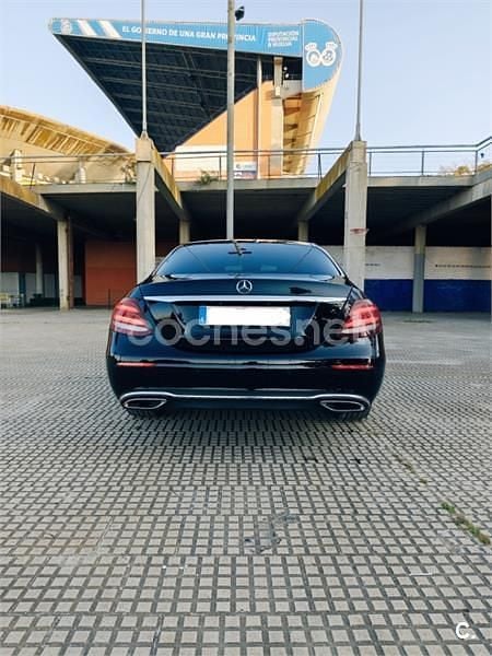Usado Mercedes E400 340 CV (250 kW) 2019 Negro Berlina