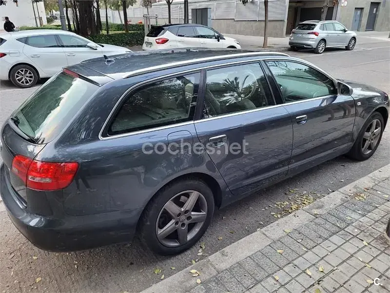 Usado Audi A6 180 CV (132 kW) 2008 Azul Familiar