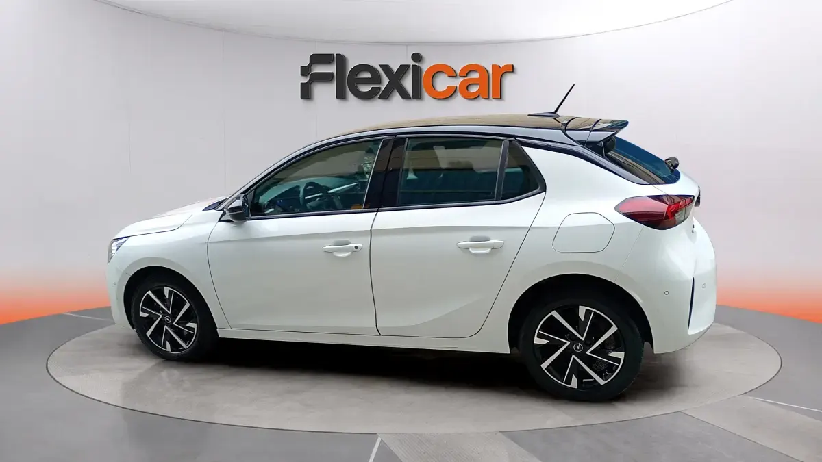 Brugt Opel Corsa 101 HK (74 kW) 2023 Hvid Sedan