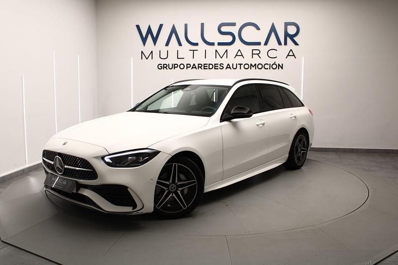 Usado Mercedes C220 200 CV (147 kW) 2022 Blanco Familiar