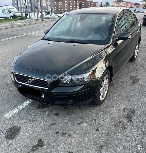 Usado Volvo S40 Momentum 125 CV (91 kW) 2004 Verde Berlina