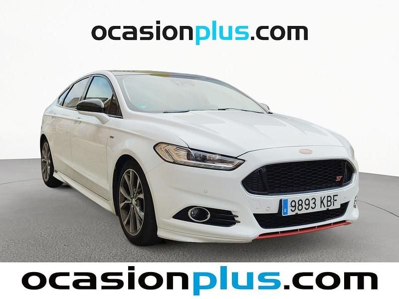 Usado Ford Mondeo ST-Line 160 CV (117 kW) 2017 Blanco Berlina