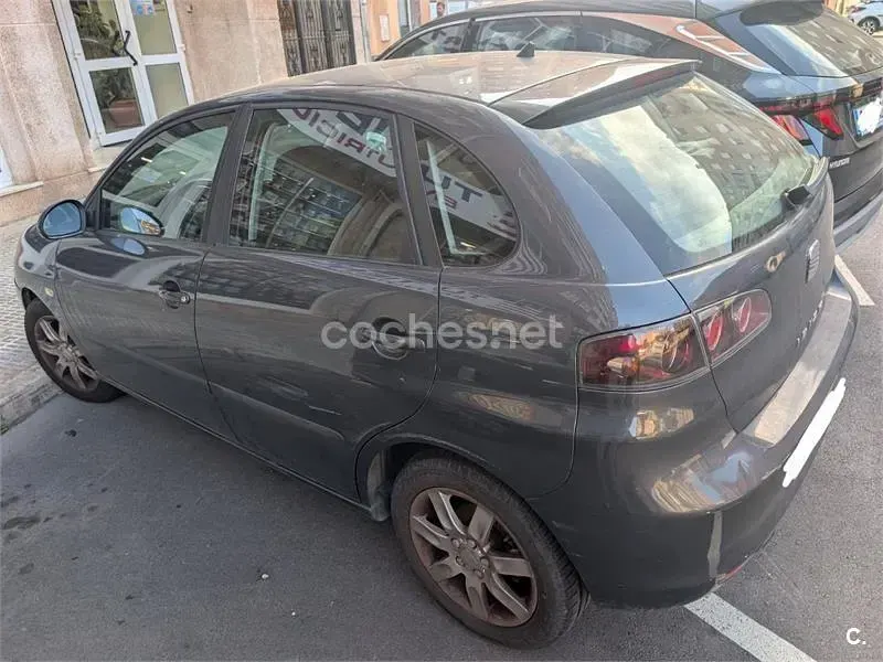 Usado Seat Ibiza Stylance 100 CV (73 kW) 2006 Negro Utilitario