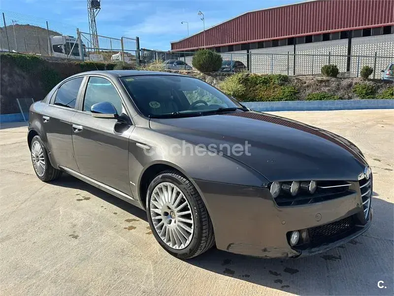 Usado Alfa Romeo 159 Distinctive 150 CV (110 kW) 2007 Verde Berlina