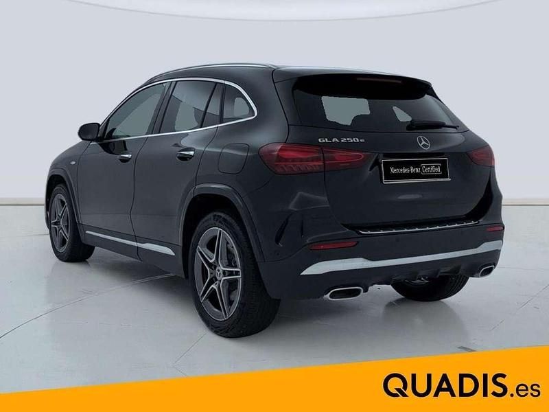 Usado Mercedes GLA250 218 CV (160 kW) 2025 Negro SUV