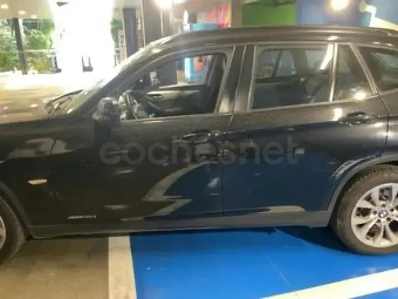 Usado BMW X1 143 CV (105 kW) 2011 Negro SUV