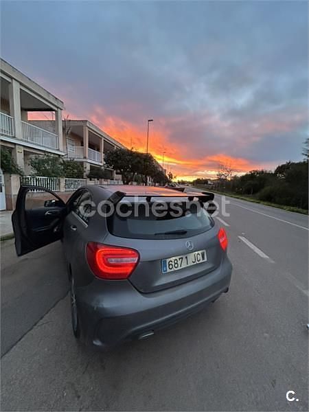 Usado Mercedes A180 Style 109 CV (80 kW) 2015 Gris / plata Berlina