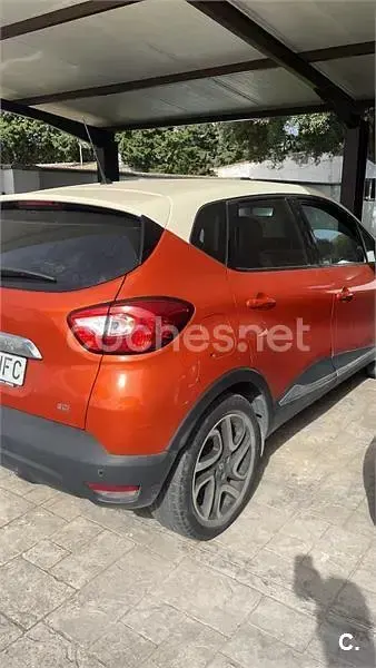 Usado Renault Captur Zen 90 CV (66 kW) 2015 Naranja SUV