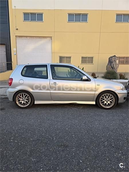 Usado VW Polo GTI 125 CV (91 kW) 2001 Gris / plata Berlina