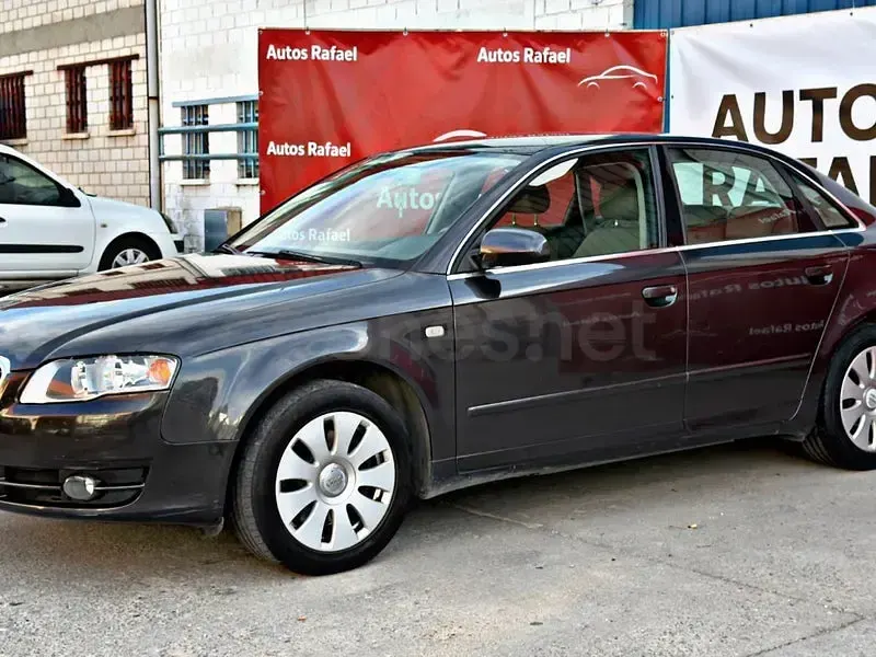 Usado Audi A4 163 CV (119 kW) 2007 Negro Berlina