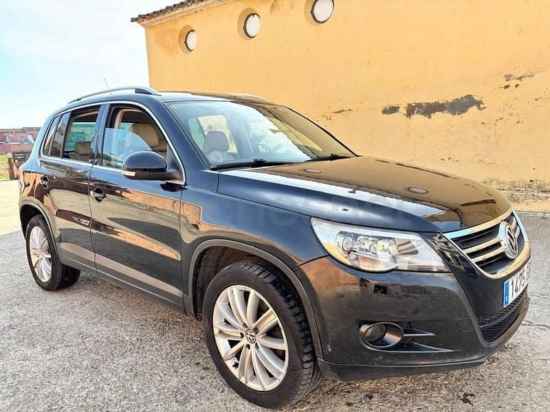 Usado VW Tiguan Sport 140 HP (102 kW) 2008 Preto SUV
