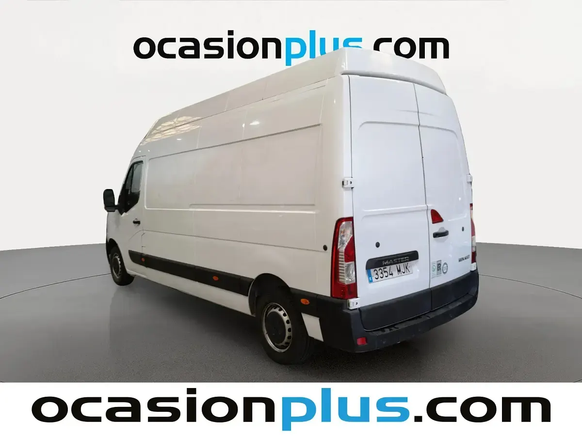 Usado Renault Master 135 CV (99 kW) 2023 Blanco Monovolumen