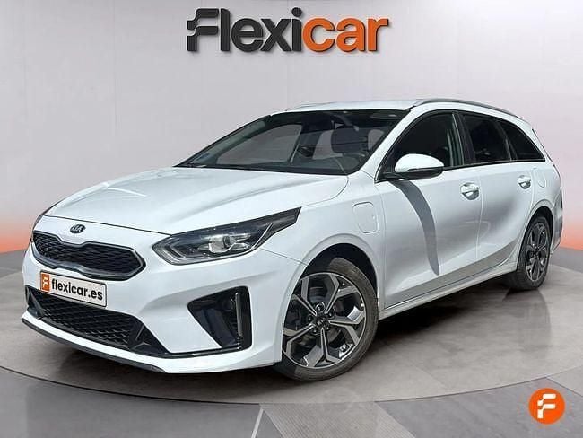 Usado Kia Ceed GT-Line 141 CV (103 kW) 2021 Blanco Utilitario