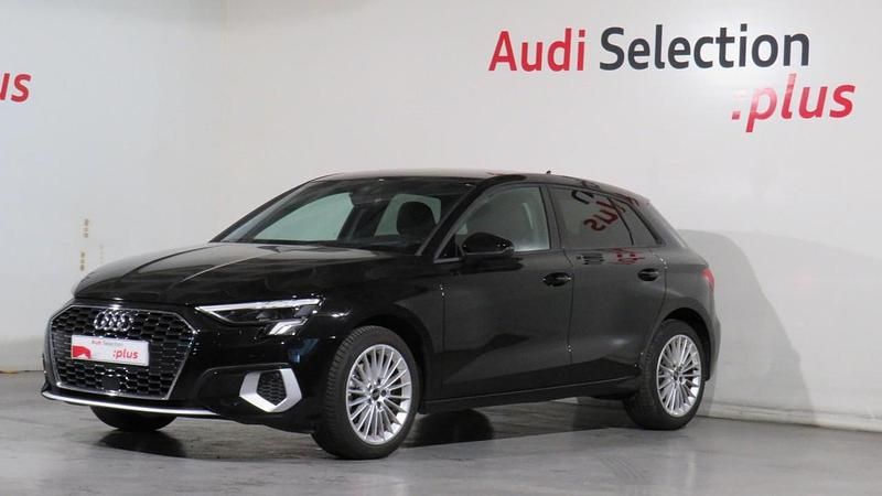 Negro mito metalizado Usado 2022 Audi A3 Advanced Plus Berlina | 25.490 € (Un poco caro) - Imagen 1/4