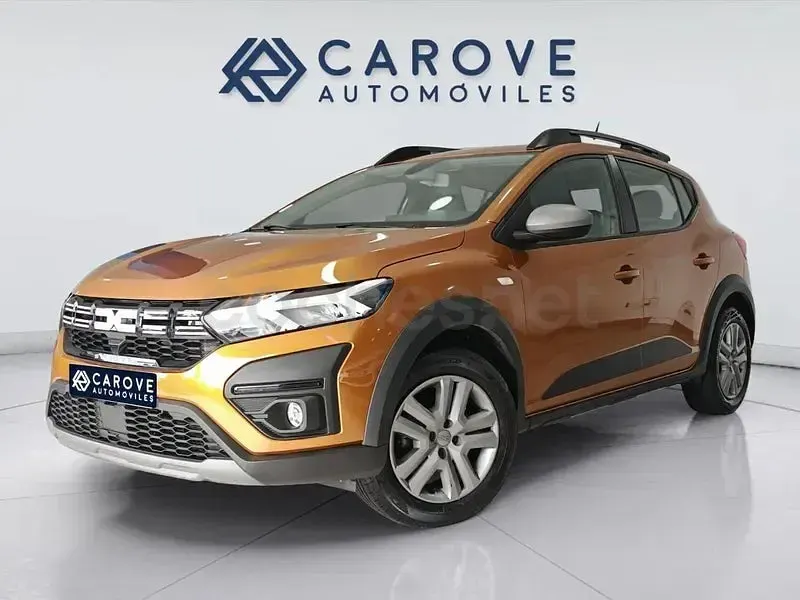 Usado Dacia Sandero Essentiel 91 CV (66 kW) 2023 Naranja Berlina