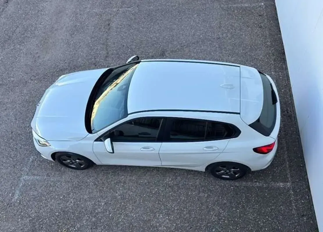 Usado BMW 116 Comfort Edition 116 CV (85 kW) 2023 Blanco Utilitario
