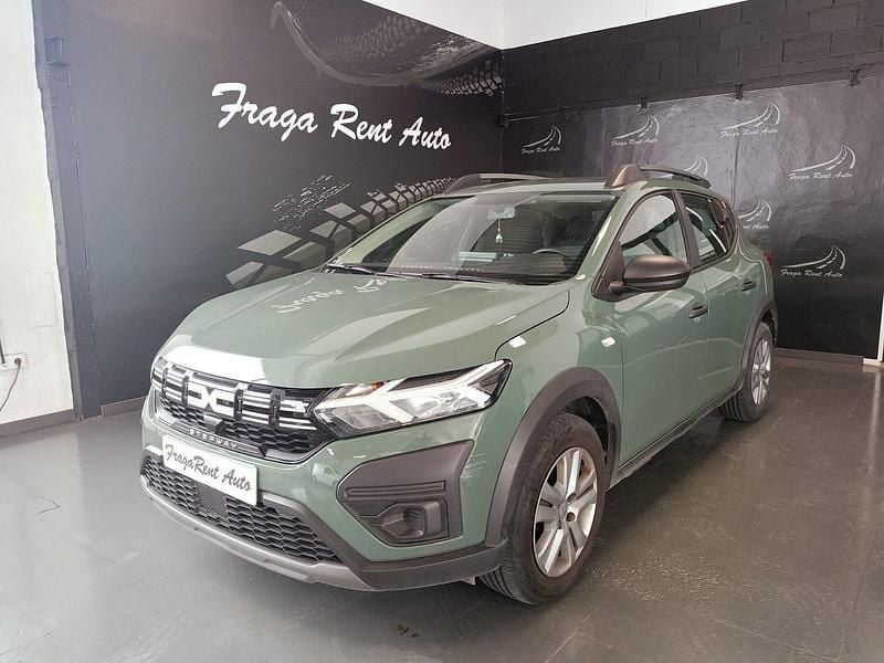 Usado Dacia Sandero Essentiel 91 CV (66 kW) 2023 Verde Berlina
