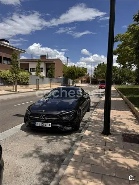Usado Mercedes CLE220 197 CV (144 kW) 2024 Gris / plata Coupe