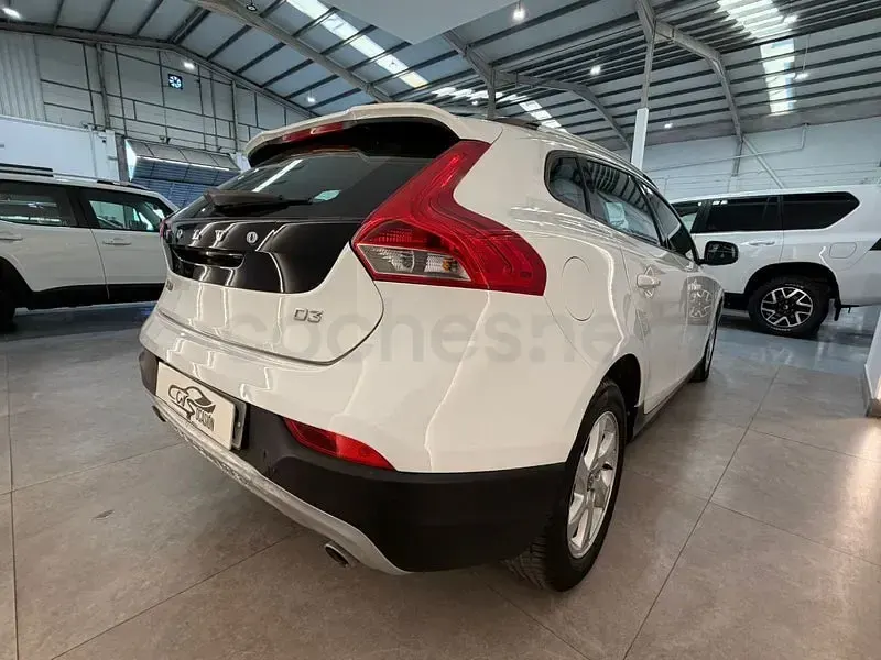 Usado Volvo V40 CC Summum 150 CV (110 kW) 2014 Blanco Familiar