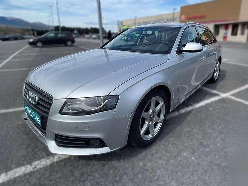 Usado Audi A4 Advanced 150 CV (110 kW) 2012 Gris Familiar