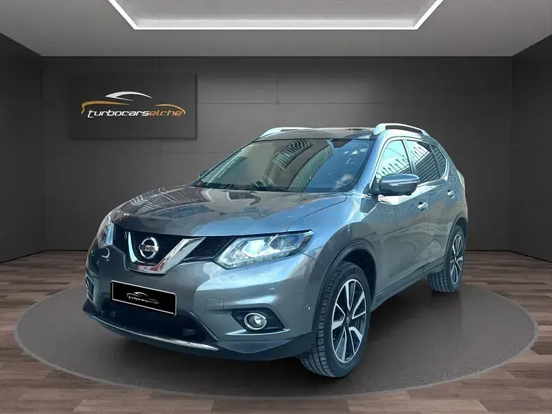 Usado Nissan X-Trail N-Connecta 130 CV (95 kW) 2016 Gris / plata SUV