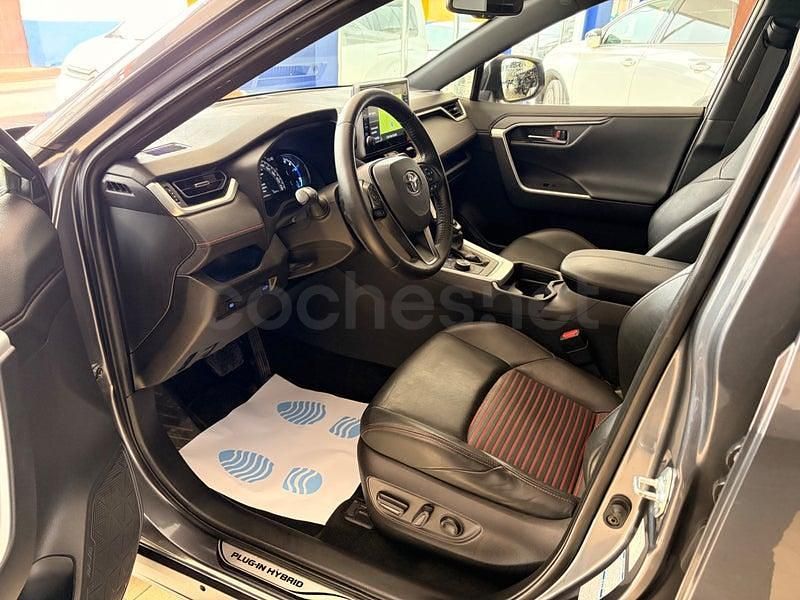 Usado Toyota RAV4 Hybrid Plus 306 CV (225 kW) 2022 Gris / plata SUV