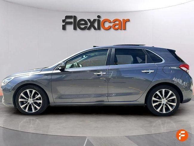 Usado Hyundai i30 GO! 140 CV (102 kW) 2018 Gris Berlina