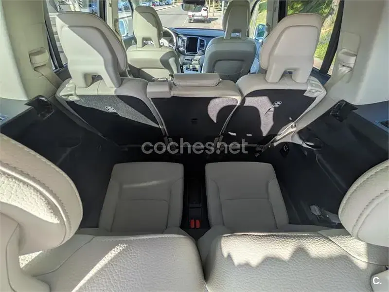Usado Volvo XC90 Momentum 235 CV (172 kW) 2019 Blanco SUV