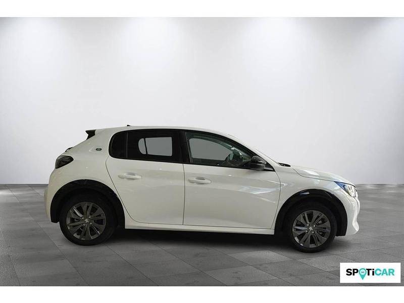 Usado Peugeot e-208 Allure 100 kW (136 CV) 2023 Blanco Utilitario