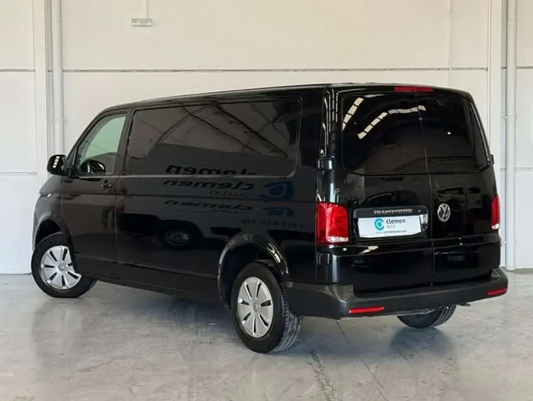 Usado VW T6.1 110 CV (80 kW) 2022 Negro Van