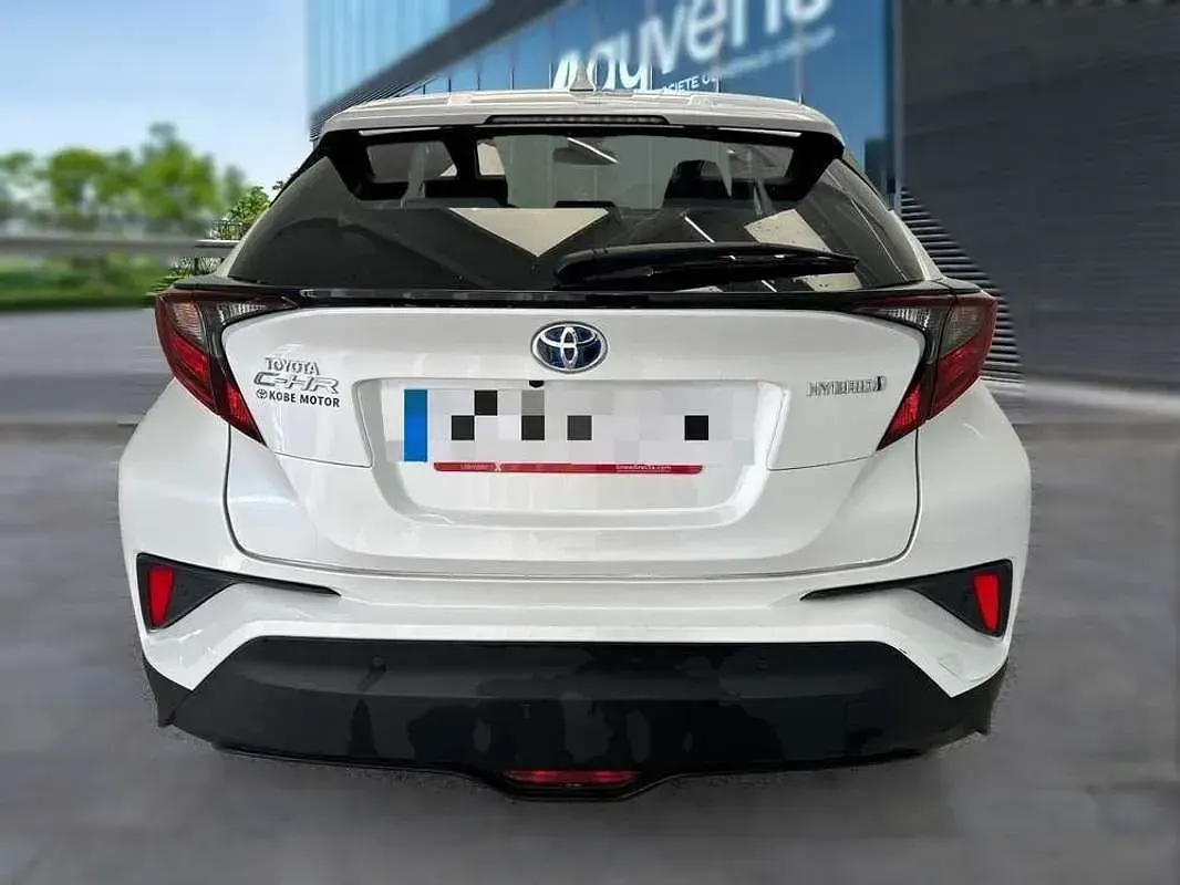 Usado Toyota C-HR+ Advance 98 CV (72 kW) 2022 Blanco SUV