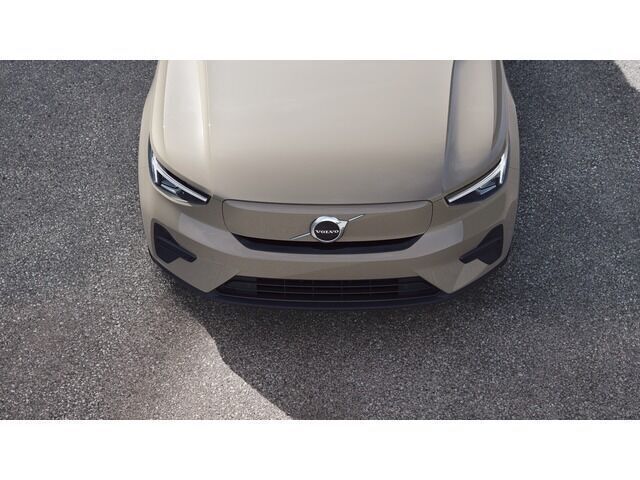 Usado Volvo EX40 Ultra 185 kW (252 CV) 2024 Gris SUV