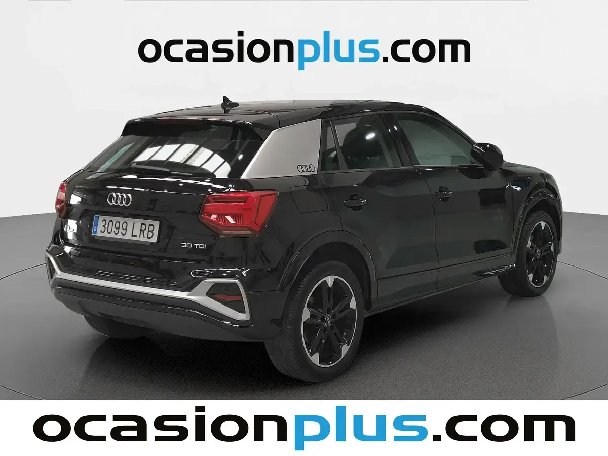 Usado Audi Q2 S-Line 116 CV (85 kW) 2021 Negro SUV