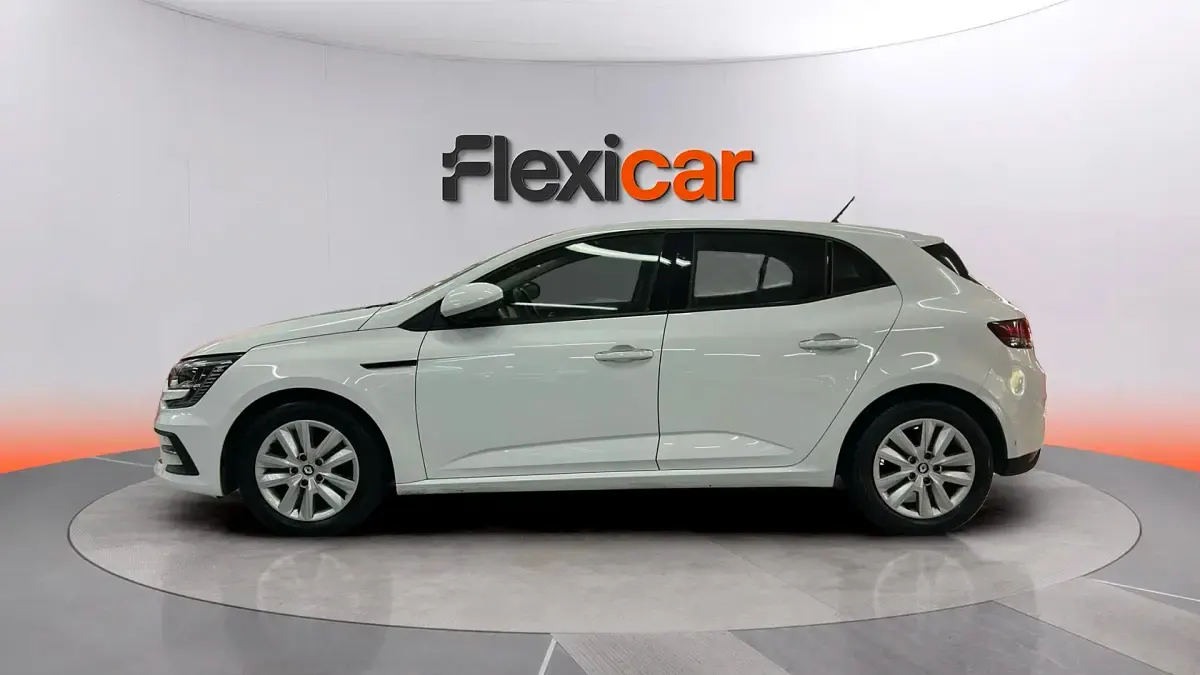 Usado Renault Mégane II Equilibre 115 CV (84 kW) 2023 Blanco Berlina