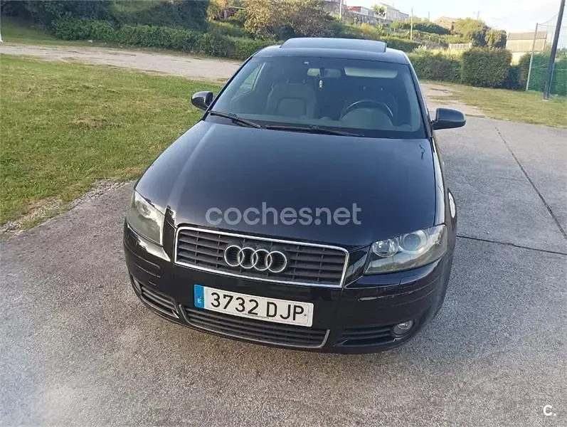 Usado Audi A3 Ambition 105 CV (77 kW) 2005 Negro Utilitario