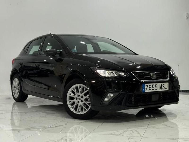 Usado Seat Ibiza FR 116 CV (85 kW) 2024 Negro Utilitario