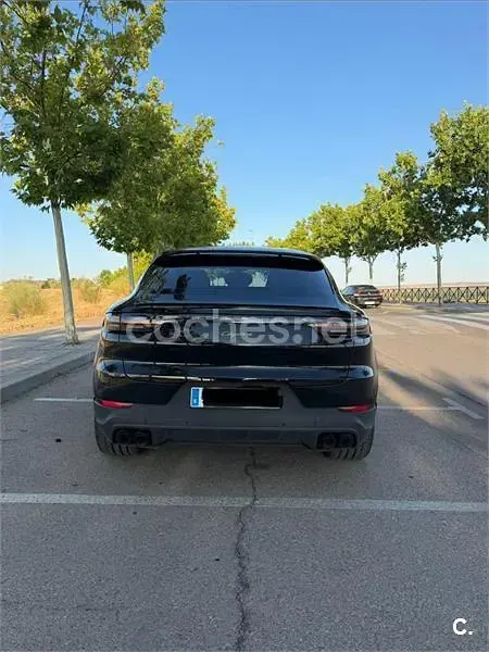 Usado Porsche Cayenne Platinum Edition 462 CV (339 kW) 2023 Negro SUV