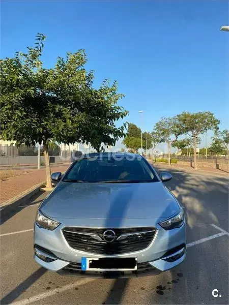 Usado Opel Insignia Excellence 170 CV (125 kW) 2017 Gris / plata Berlina