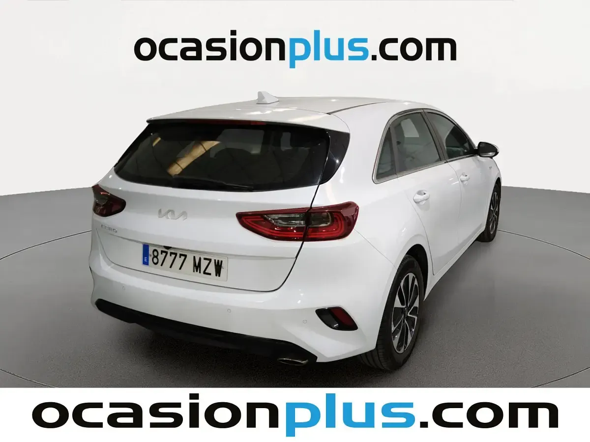 Usado Kia Ceed 101 CV (74 kW) 2025 Blanco Utilitario