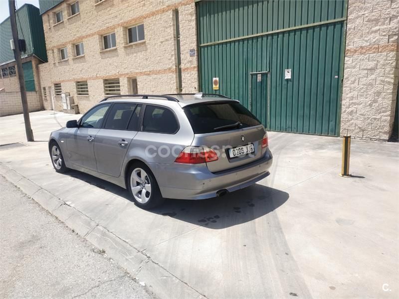 Gris / plata Usado 2006 BMW 520 Familiar | 3700 € (Super precio) - Imagen 1/4