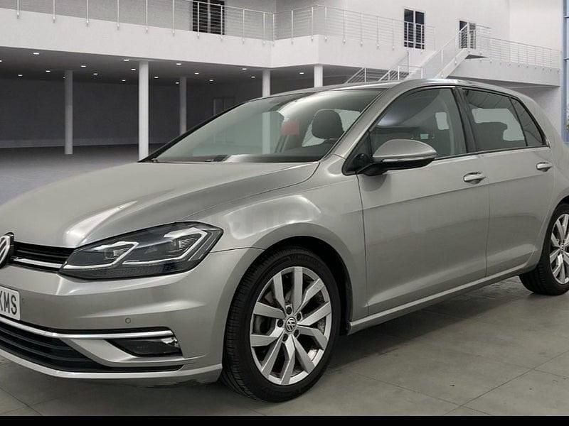 Usado VW Golf VII Advance 150 CV (110 kW) 2018 Gris / plata Berlina